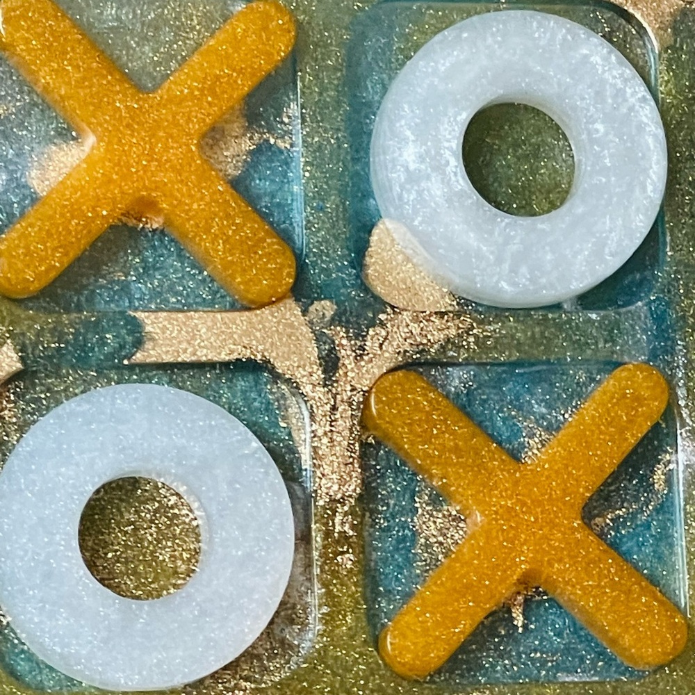 Colorful Tic Tac Toe Set - Picture 8 of 8